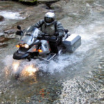 motolight-lights-on-bmw-motorcycle-under-water-2