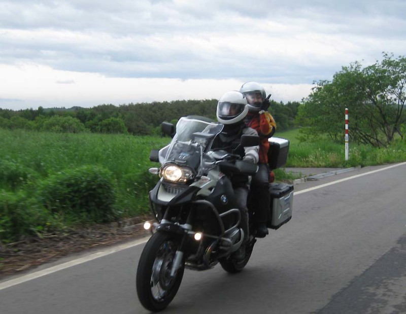 motolight-motorcycle-lights-on-bmw-motorcycle-7