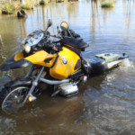 motolight-lights-on-bmw-motorcycle-under-water