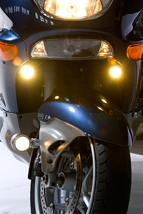 motolight-motorcycle-lights-on-bmw-motorcycle-3