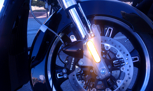 motolight-motorcycle-lights-on-victory-motorcycle-2